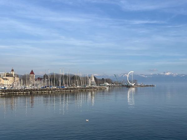 Lausanne en e-bike avec un guide local et indépendant: du lac Léman à la vieille ville