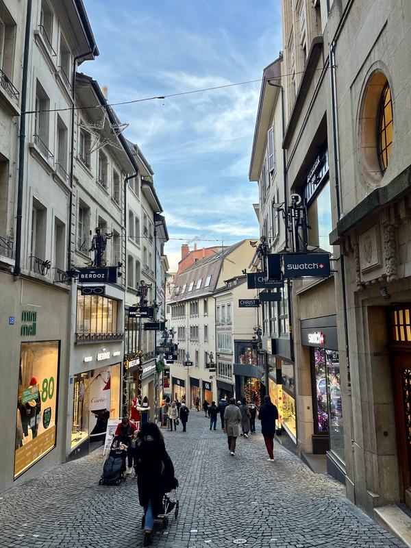 Discover hidden gems and must-see, with a local guide