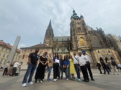 Prague Castle to Old Town: A Highlights Walking Tour