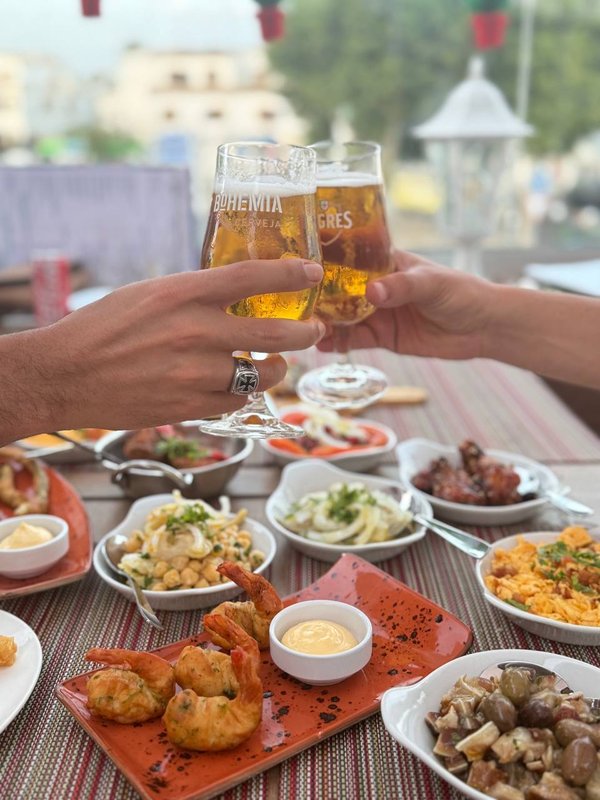 Food Tour: Local Tapas & Tastings w/ Family Farm Visit