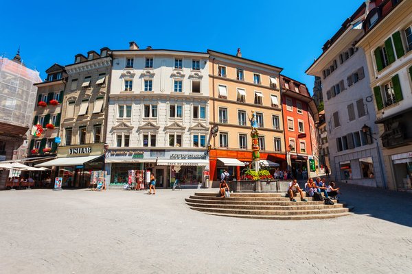 Lausanne Walking Tour with Chocolate Tasting & Metro